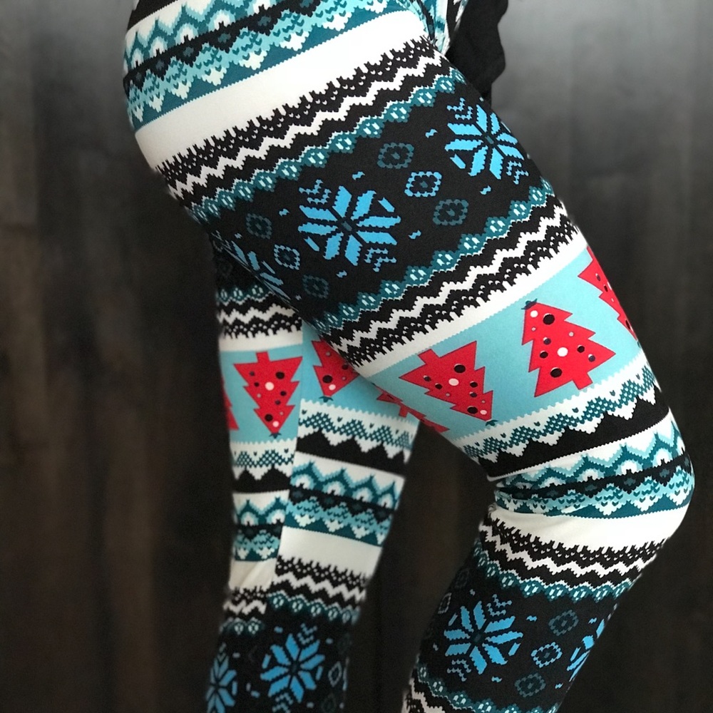 Buttery soft Christmas Tree Holiday Leggings TC